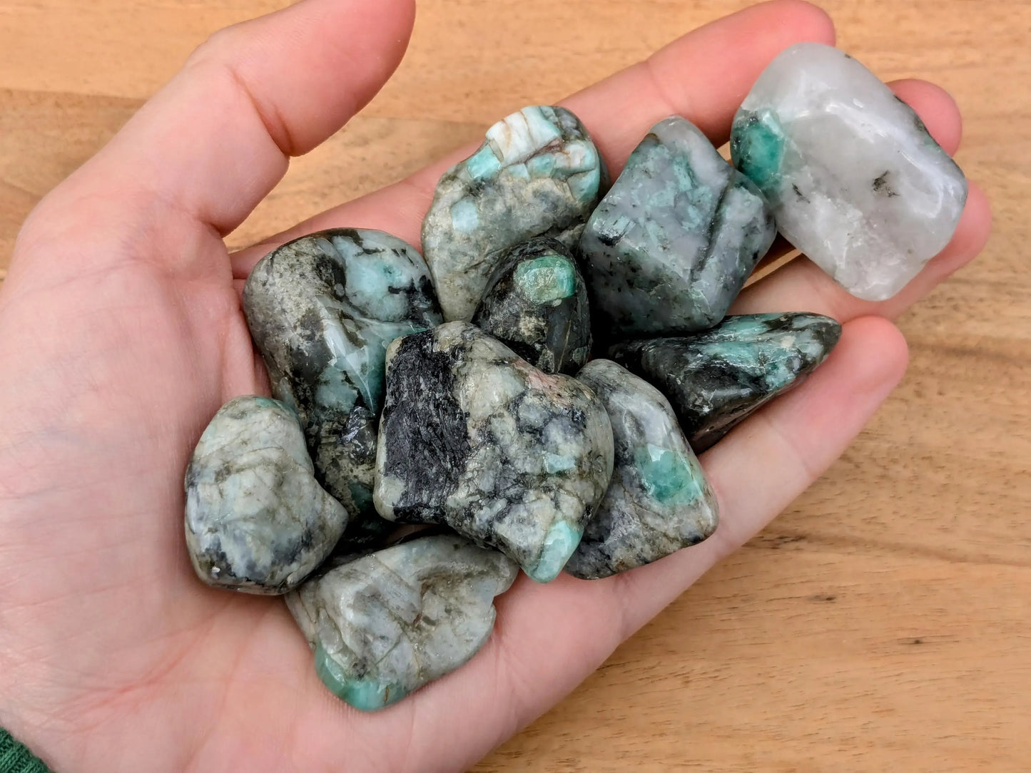 Emerald Tumbled Stones