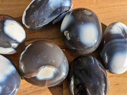 Orca Agate Palm Stones