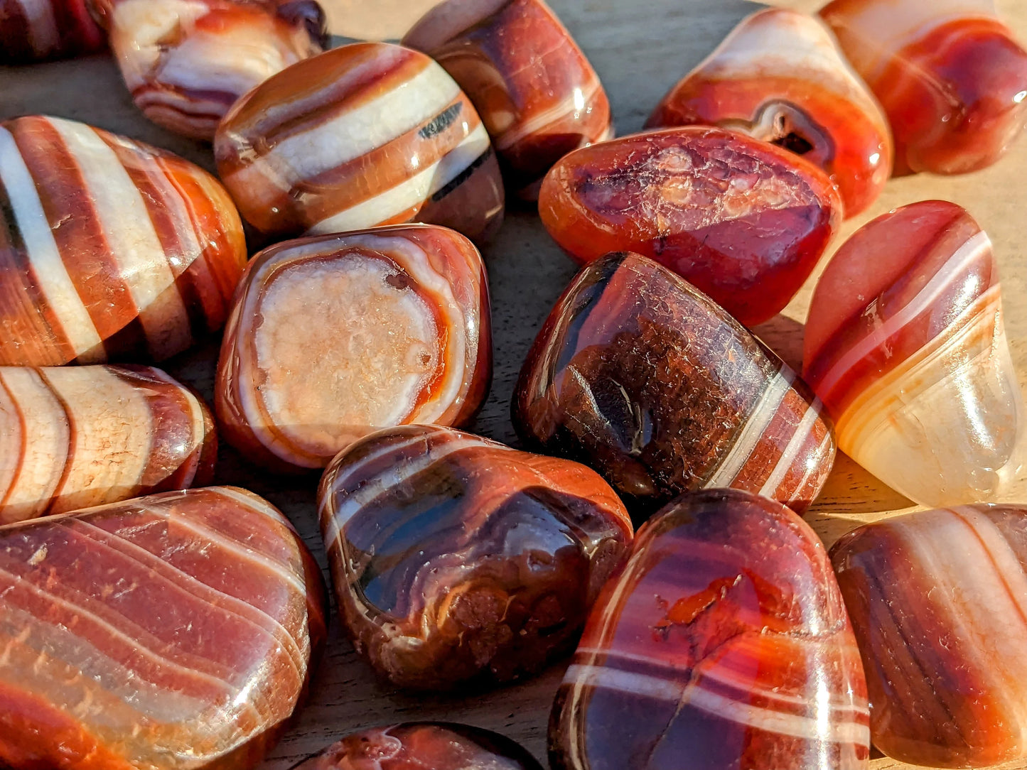 Banded Sardonyx Tumbled Stones