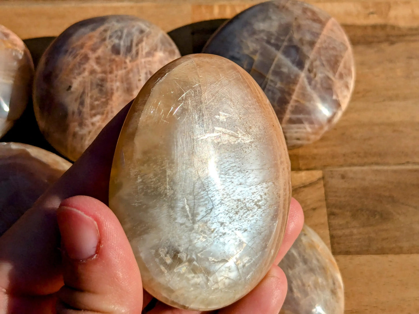 Extreme Flash Peach Moonstone Palm Stones