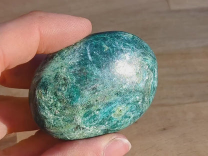 Fuchsite Palm Stones