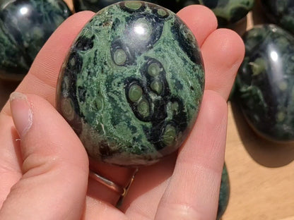 Kambaba Jasper Palm Stones