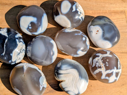 Orca Agate Palm Stones