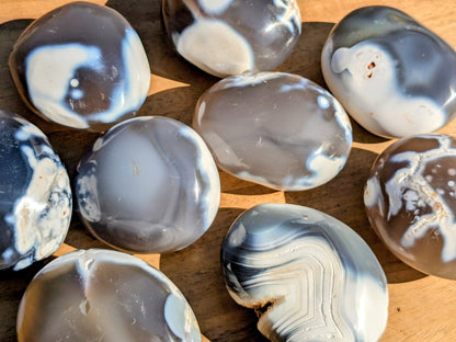 Orca Agate Palm Stones